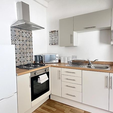 3 Bedroom House Near Liverpool Football Stadium Экстерьер фото