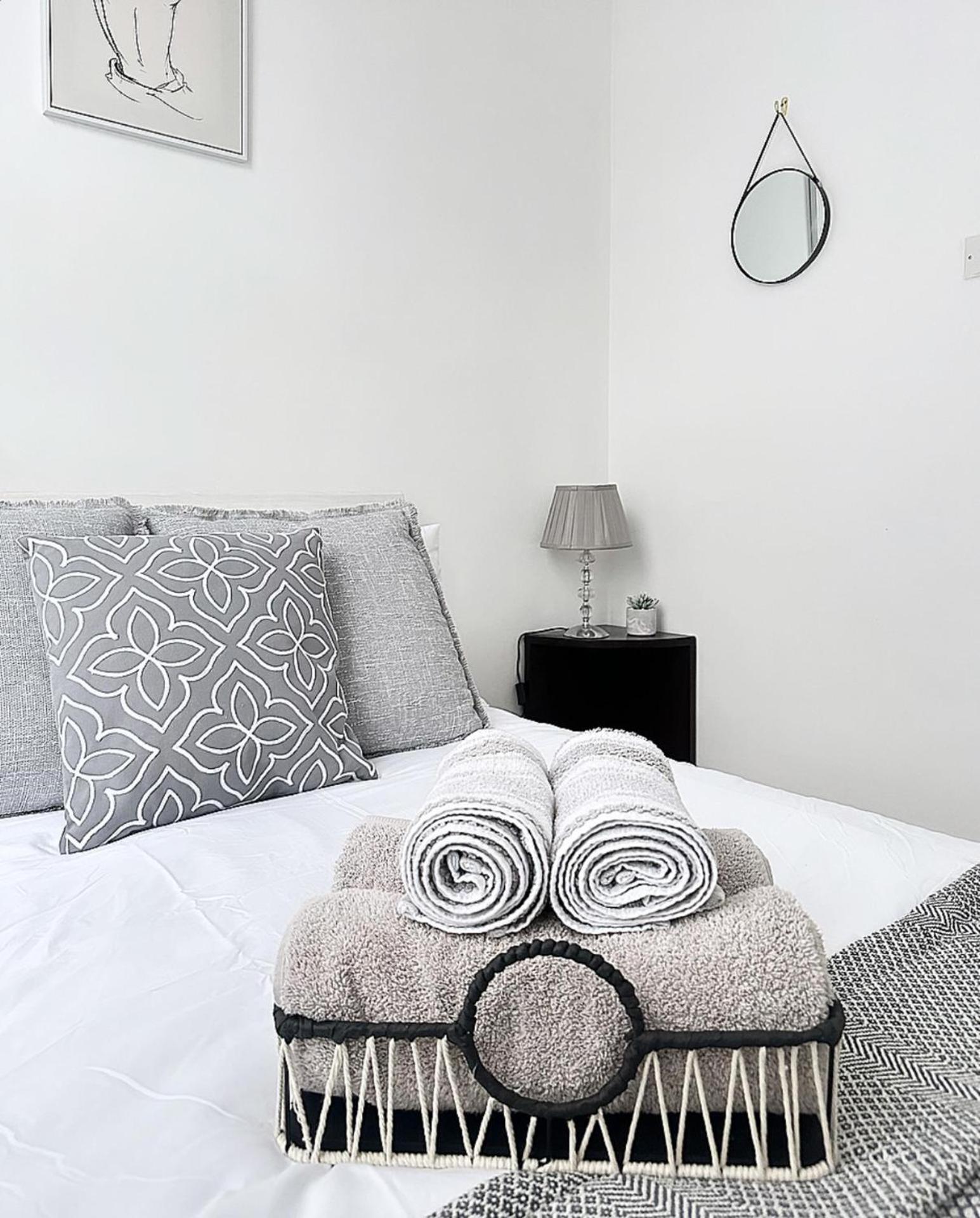 3 Bedroom House Near Liverpool Football Stadium Экстерьер фото